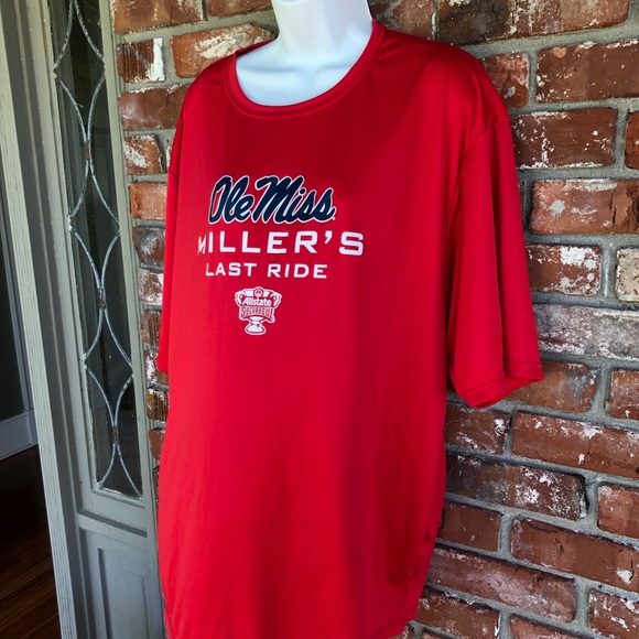 Ole Miss red short sleeve tee size 2XL - Picture 1 of 5